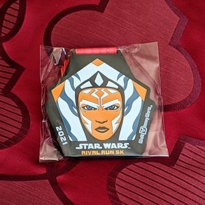 NWOT/NIB Ahsoka Tano 5K Medal 2021 runDisney Virtual Star Wars Rival Run Weekend